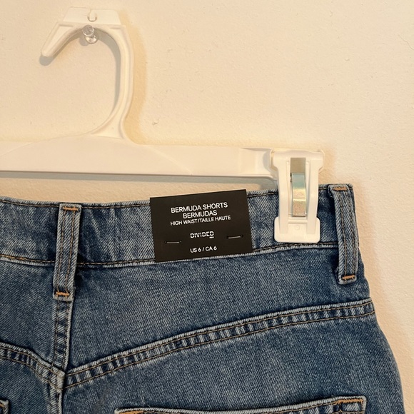 NWT H&M denim shorts - Picture 1 of 2